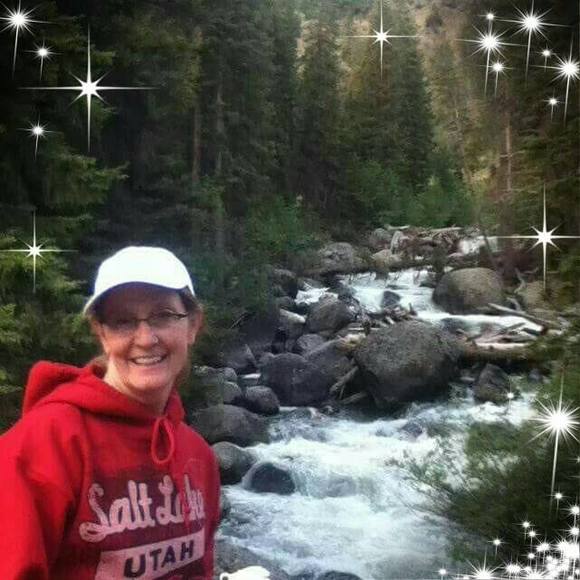 Meet your Posher, Laura - Picture 1 of 1